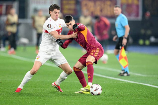 22nd January 2026, Stadio Olimpico, Rome, Italy; UEFA Europa League Football; Roma versus Stuttgart; Ramon Hendriks of VfB Stuttgart under pressure from Chris Fuhrich of VfB Stuttgart  AllShotLive