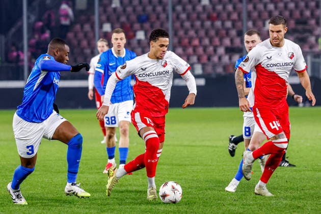 2026-01-22 FC Utrecht v KRC Genk - UEFA Europa League, League phase, MD7 UTRECHT, NETHERLANDS - JANUARY 22: Adrian Blake of FC Utrecht runs with the ball during the UEFA Europa League, League phase, MD7 match between FC Utrecht and KRC Genk at Stadion Galgenwaard on January 22, 2026 in Utrecht, Netherlands. Utrecht Stadion Galgenwaard Netherlands Content not available for redistribution in The Netherlands directly or indirectly through any third parties. Copyright: xBenxGalx