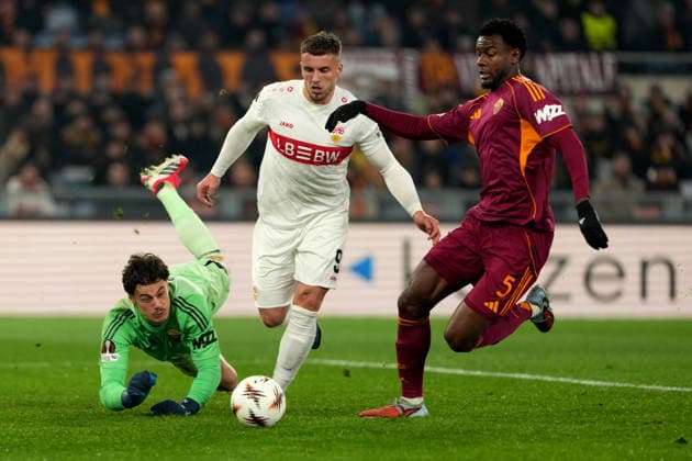 Mile Svilar of AS Roma, Ermedin Demirovic of Stuttgart and Evan Ndicka of AS Roma during the UEFA Europa League 2025 2026 football match between AS Roma and Vfb Stuttgart at Stadio Olimpico in Rome (Italy), January 22, 2026. antoniettaxbaldassarre