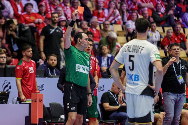 Red Card in action Match between GERMANY VS PORTUGAL, valid for Men s EHF EURO 2026 at Jyske Bank Boxen in Herning on 22 January 2026. Herning Jyske Bank Boxen Herning Denmark Copyright: xIMAGOx xPRIMExSPORTSxIMAGESx xANGELOxMOREIRAx
