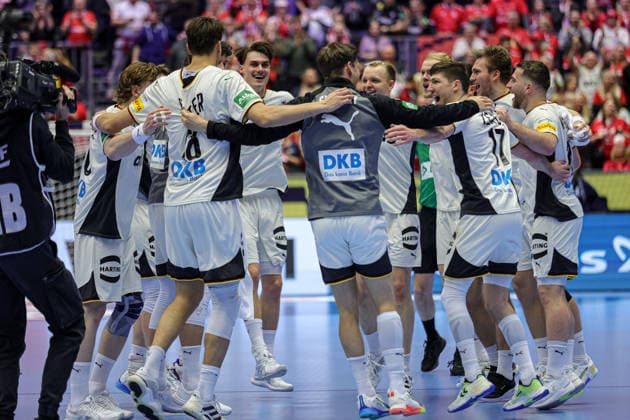 Germany Team Celebrate after Match between GERMANY VS PORTUGAL, valid for Men s EHF EURO 2026 at Jyske Bank Boxen in Herning on 22 January 2026. Herning Jyske Bank Boxen Herning Denmark Copyright: xIMAGOx xPRIMExSPORTSxIMAGESx xANGELOxMOREIRAx