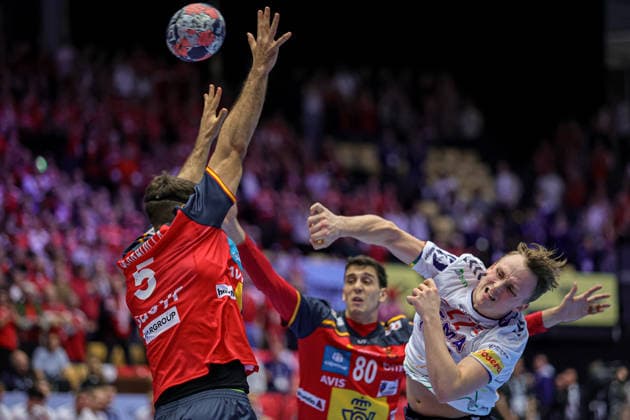 22Grondahl, Tobias in action Match between SPAIN VS NORWAY, valid for Men s EHF EURO 2026 at Jyske Bank Boxen in Herning on 22 January 2026. Herning Jyske Bank Boxen Herning Denmark Copyright: xIMAGOx xPRIMExSPORTSxIMAGESx xANGELOxMOREIRAx