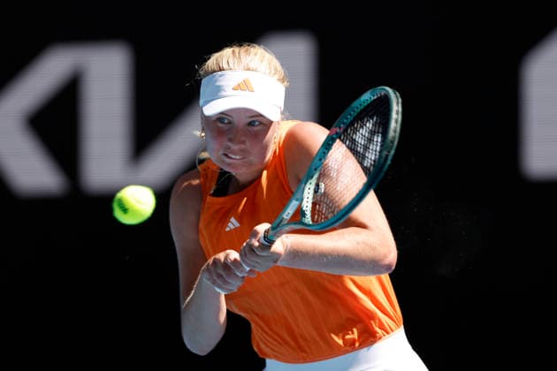 TENNIS AUSTRALIAN OPEN, Clara Tauson of Denmark in action during the Women™s 3rd round match against Victoria Mboko of Canada on day 6 of the 2026 Australian Open tennis tournament at Melbourne Park in Melbourne, Friday, January 23, 2026. ( NO ARCHIVING MELBOURNE VICTORIA AUSTRALIA  Copyright: xROBxPREZIOSOx 20260123115419176665