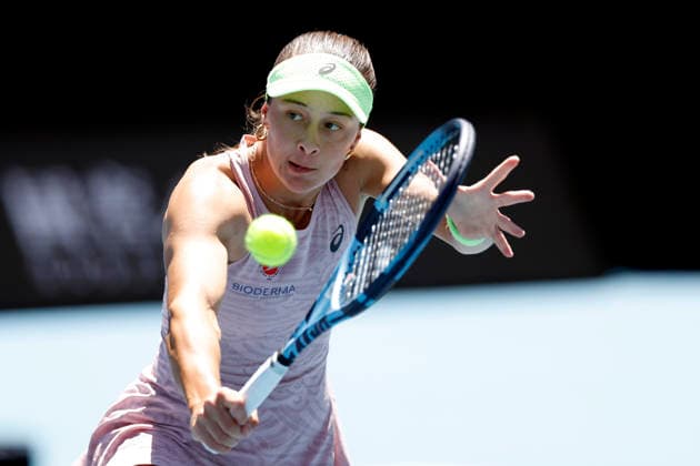 TENNIS AUSTRALIAN OPEN, Zeynep Sonmez of Turkiye in action during the Women™s 3rd round match against Yulia Putintseva of Kazakhstan on day 6 of the 2026 Australian Open tennis tournament at Melbourne Park in Melbourne, Friday, January 23, 2026. ( NO ARCHIVING MELBOURNE VICTORIA AUSTRALIA  Copyright: xROBxPREZIOSOx 20260123144380690845