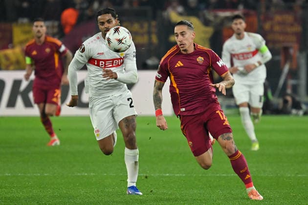 Soccer, Europa League match, AS Roma v VfB Stuttgart Lorenz Assignon of VfB Stuttgarts,Kostas Tsimikas of AS Roma during the Europa League match between AS Roma v VfB Stuttgart at Olimpico stadium in Rome, Italy, Jan 22nd, 2026 Imago-Images Emmefoto Copyright: xImago-Images Emmefotox