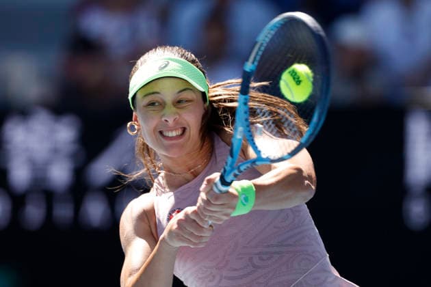 TENNIS AUSTRALIAN OPEN, Zeynep Sonmez of Turkiye in action during the Women™s 3rd round match against Yulia Putintseva of Kazakhstan on day 6 of the 2026 Australian Open tennis tournament at Melbourne Park in Melbourne, Friday, January 23, 2026. ( NO ARCHIVING MELBOURNE VICTORIA AUSTRALIA  Copyright: xROBxPREZIOSOx 20260123136025711545