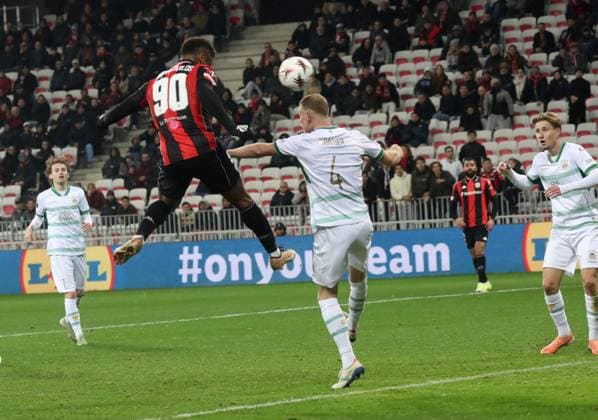 L OGC Nice vs Go Ahead Eagles Football PHOTOPQR NICE MATIN Cyril Dodergny ; Nice ; 22 01 2026 ; Nice le 22 01 2026 - Stade Allianz Riviera - Football - Ligue Europa - L OGC Nice affronte Go Ahead Eagles - L attaquant nicois CARLOS N90 Nice France  Copyright: xPHOTOPQR NICExMATIN MAXPPPxCyrilxDodergnyx 20260122NIM0406 20260122NIM0406