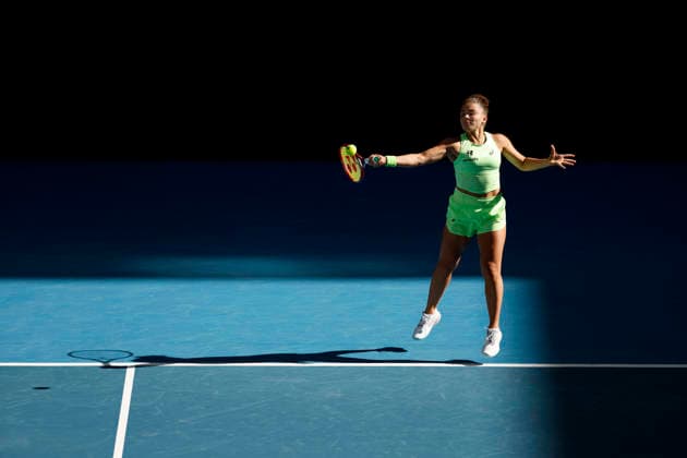 TENNIS AUSTRALIAN OPEN, Jasmine Paolini of Italy in action during the Women™s 3rd round match against Iva Jovic of the USA on day 6 of the 2026 Australian Open tennis tournament at Melbourne Park in Melbourne, Friday, January 23, 2026. ( NO ARCHIVING MELBOURNE VICTORIA AUSTRALIA  Copyright: xROBxPREZIOSOx 20260123123310353330