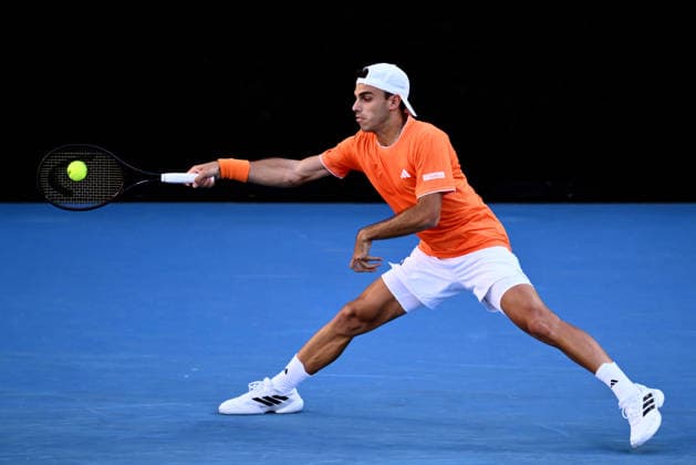TENNIS AUSTRALIAN OPEN, Francisco Cerundolo of Argentina in action during the Men™s 3rd round match against Andrey Rublev of Russia on day 6 of the 2026 Australian Open tennis tournament at Melbourne Park in Melbourne, Wednesday, January 22, 2026. ( NO ARCHIVING MELBOURNE VICTORIA AUSTRALIA  Copyright: xJOELxCARRETTx 20260123125631694173