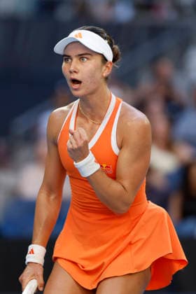 TENNIS AUSTRALIAN OPEN, Iva Jovic of the USA reacts during the Women™s 3rd round match against Jasmine Paolini of Italy on day 6 of the 2026 Australian Open tennis tournament at Melbourne Park in Melbourne, Friday, January 23, 2026. ( NO ARCHIVING MELBOURNE VICTORIA AUSTRALIA  Copyright: xROBxPREZIOSOx 20260123177472079144