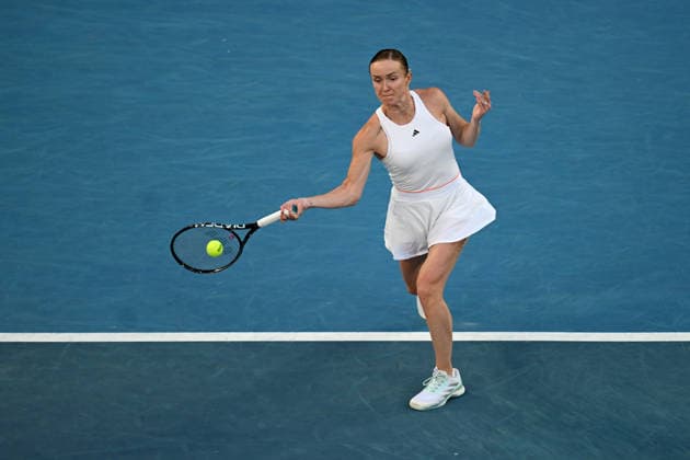 TENNIS AUSTRALIAN OPEN, Elina Svitolina of Ukraine in action during the Women™s 3rd round match against Diana Shnaider of Russia on day 6 of the 2026 Australian Open tennis tournament at Melbourne Park in Melbourne, Friday, January 23, 2026. ( NO ARCHIVING MELBOURNE VICTORIA AUSTRALIA  Copyright: xLUKASxCOCHx 20260123168501528070