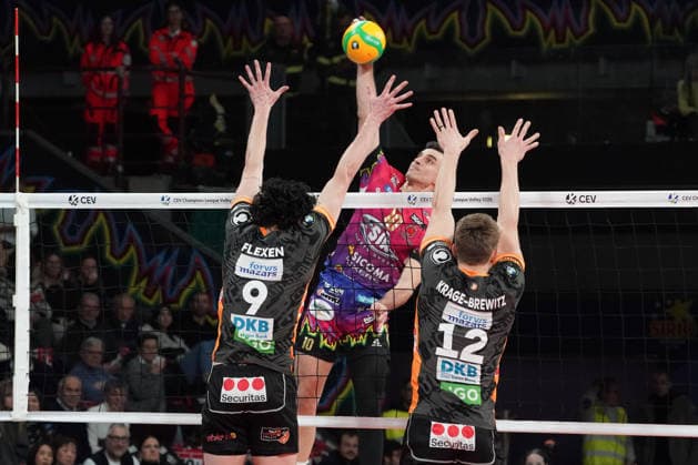 Sir Sicoma Monini Perugia v Berlin Recycling Volleys - CEV Champions League 2025 2026 Ben Tara Wassim of Sir Sicoma Monini Perugia is in action during the match between Sir Sicoma Monini Perugia and Berlin Recycling Volleys in the CEV Champions League 2025 2026 at Palabarton in Perugia, Italy, on January 22, 2026 Perugia Italy  Copyright: xLorisxCerquiglinix originalFilename:cerquiglini-notitle260121_npqCP.jpg