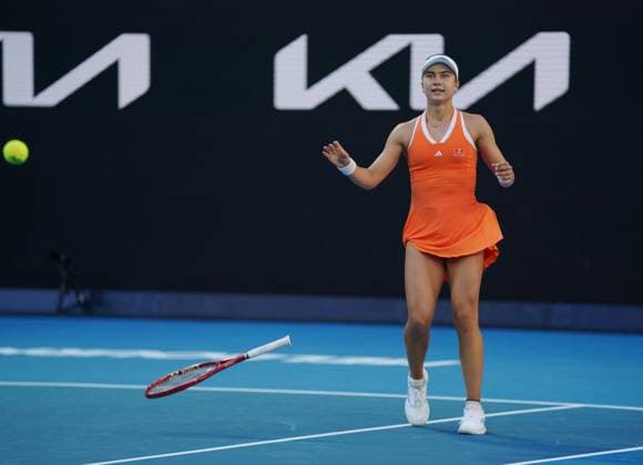 (260122) -- MELBOURNE, Jan. 23, 2026 -- Iva Jovic of the United States celebrates after winning the women s singles 3rd round match against Jasmine Paolini of Italy at the Australian Open tennis tournament in Melbourne, Australia, Jan. 23, 2026. (Photo by Xinhua) (SP)AUSTRALIA-MELBOURNE-TENNIS-AUSTRALIAN OPEN-WOMEN S SINGLES WangxShen 