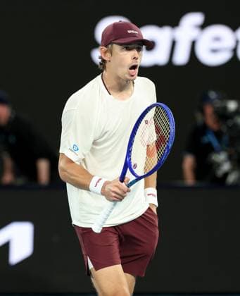 Alex de Minaur of Australia during his third round match Australian Open tennis tournament, Day Six, Melbourne Park, Australia - 23 Jan 2026Melbourne Melbourne Park Victoria (VIC) Australia  Copyright: xRachelxBach Shutterstockx 16380457fu