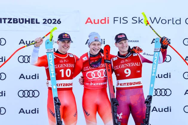 ALPINE SKIING - FIS WC Kitzbuehel KITZBUEHEL,AUSTRIA,23.JAN.26 - ALPINE SKIING - FIS World Cup, Hahnenkamm-race, Super G, men. Image shows Franjo von Allmen (SUI), Marco Odermatt (SUI) and Stefan Babinsky (AUT).  GEPAxpictures xMathiasxMandl