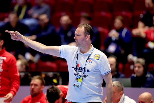 Croatia s coach Dagur Sugyrdssib in action during the 2026 EHF European Men s Handball Championship the EHF Euro 2026 match between Iceland and Croatia, at Malmo Arena in Malmo, Sweden, on January 23, 2026 MALMÖ SWEDEN x10600x  Copyright: xAndreasxHillergren TTx EHF EURO 2026 ICELAND-CROATIA