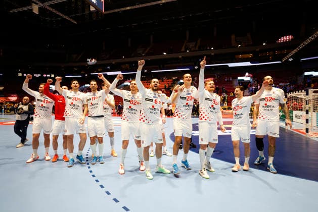 Croatia s team celebrates the victory over Iceland during the 2026 EHF European Men s Handball Championship the EHF Euro 2026 match between Iceland and Croatia, at Malmo Arena in Malmo, Sweden, on January 23, 2026 MALMÖ SWEDEN x10600x  Copyright: xAndreasxHillergren TTx EHF EURO 2026 ICELAND-CROATIA
