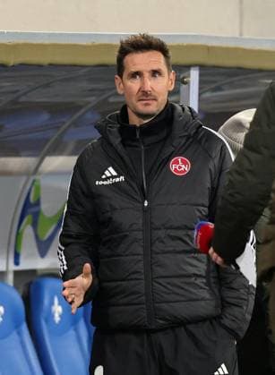 23 01 2026 Soccer Season 2025 2026 2 Soccer Bundesliga 19 Matchday SV Darmstadt 98 SVD D98 Lilien 1 FC Nürnberg FCN Club Sportfoto Zink DaMa xdaxmax DFL regulations prohibit any use of photographs as image sequences and or quasi video only for editorial use Miroslav Miro Klose Trainer 1 FC Nürnberg FCN nachdenklich