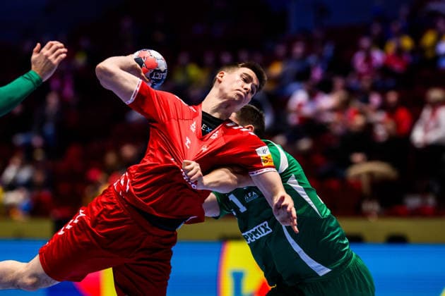260123 Manuel Zehnder of Switzerland during the EHF European Handball Championship main round match between Switzerland and Hungary on January 23, 2026 in Malmö Photo Petter Arvidson BILDBYRAN kod PA PA1135 handball handball handball handballs em 2026 croatia croatia island iceland ehf european handball championship bbeng switzerland schweiz ungern hungary  Copyright: PETTERxARVIDSON BB260123PA099