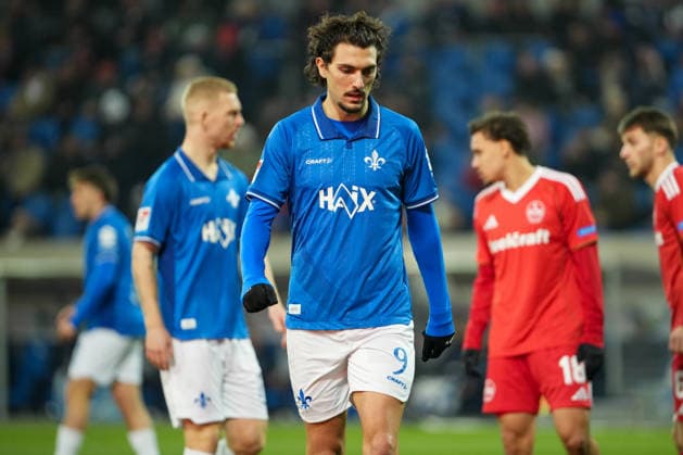 Soccer 2 Bundesliga, Matchday 19, SV Darmstadt 98 1 FC Nürnberg on 23 01 2026 in Darmstadt Merck Stadion am Böllenfalltor , Germany, Season 2025 2026 DFB DFL REGULATIONS PROHIBIT ANY USE OF PHOTOGRAPHS as IMAGE SEQUENCES and or QUASI VIDEO In Focus Fraser Hornby 9, SVD Darmstadt Merck Stadion am Böllenfalltor Germany Copyright: xChristophxKinzingerx