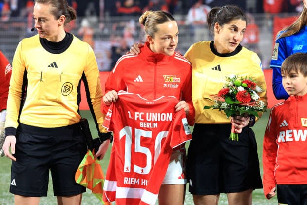 DEU, 2 BL, Frauen, 1 FC Union vs Bayer Leverkusen, 23 01 2026, Stadion Alte Foersterei, Berlin, DEU, 2 BL, Frauen, 1 FC Union vs Bayer Leverkusen, im Bild Lisa Heiseler 1 FC Union Berlin 7 , Schiedsrichterin DFL regulations prohibit any use of Photographs as image sequences and or quasi video nordphotoxGmbHx xEngler nph00076