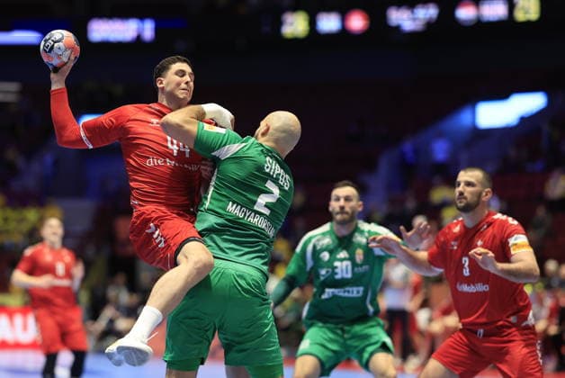 MALMÖ, SVERIGE 20260123 Switzerland s Mehdi Ben Romdhane and Hungary s Adrian Sipos in action during the 2026 EHF European Men s Handball Championship the EHF Euro 2026 match between Switzerland and Hungary, at Malmo Arena in Malmo, Sweden, on January 23, 2026 MALMÖ SVERIGE x10600x  Copyright: xAndreasxHillergren TTx EHF EURO 2026 SWITZERLAND-HUNGARY