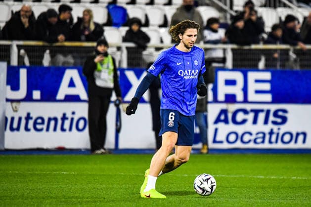 FOOTBALL : AJ Auxerre vs Paris SG - Ligue 1 - JournÃ e 19 - 23 01 2026 Ilya Zabarnyi (Paris SG) AuxerreFrance  Copyright: xBaptistexAutissierx