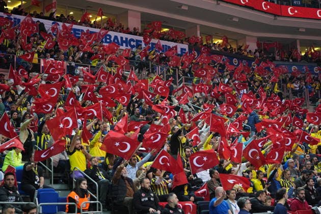 Fenerbahce Beko v Kosner Baskonia - EuroLeague ISTANBUL, TURKIYE - JANUARY 23: Fenerbahce Beko fans wave Turkish flags as they support their team during the EuroLeague week 24 basketball match between Fenerbahce Beko and Kosner Baskonia at Ulker Sports and Event Hall in Istanbul, Turkiye on January 23, 2026. Beyza Comert Anadolu Istanbul Turkey. Editorial use only. Please get in touch for any other usage.  Copyright: x2026xAnadoluxBeyzaxComertx