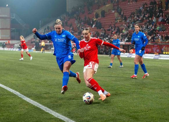 Soccer, Women, Season 2025 2026, Google Pixel Women Bundesliga 15 Matchday , 1 FC Union Berlin Bayer 04 Leverkusen, v l Melissa Friedrich Leverkusen , Lia Kamber 1 FC Union , 23 01 2026, Copyright: xMatthiasxKochx