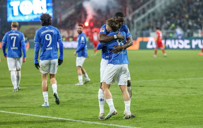 GER, Darmstadt, SV Darmstadt 98 vs 1 FC Nürnberg, 2 Bundesliga, Football, DFB, Season 2025 2026, Merck Stadion am Böllenfalltor, 19 Matchday in picture Luca Marseiler SV Darmstadt 98 8 , scores the 2 0, goal and cheers, joy, emotions, Patric Pfeiffer SV Darmstadt 98 6 DFB DFL REGULATIONS PROHIBIT ANY USE OF PHOTOGRAPHS AS IMAGE SEQUENCES AND OR QUASI VIDEO, 23 01 2026 Copyright: HMBxMedia HendrikxHamelau
