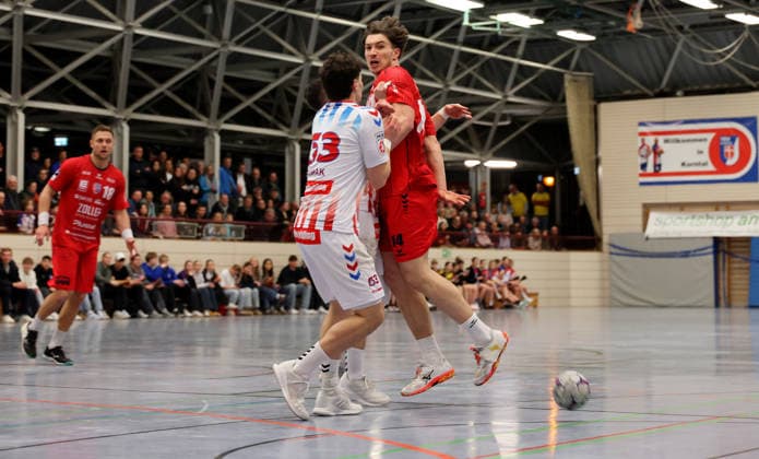 23 01 2026, Germany, Korntal Münchingen, Handball charity match, SG BBM Bietigheim vs Fivers WAT Margareten, f l Florentin Dvorak WAT , Finn Luca Nicolaus Bietigheim