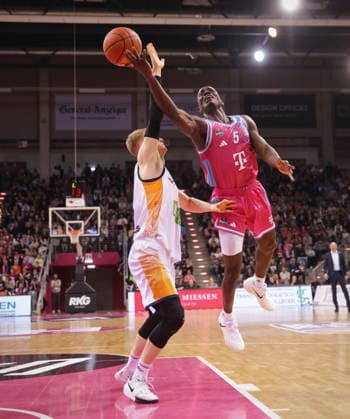 Tylan Birts Telekom Baskets Bonn vs Rostock Seawolves 17 Speiltag Saison 2025 26