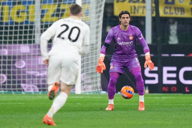 Inter Milan s goalkeeper Yann Sommer during the Serie A soccer match between Inter and Pisa at the San Siro Stadium in Milan , north Italy - Friday , January 23 , 2026. - Soccer .  Copyright: xSpada LaPressex