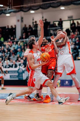 BB 2BL SBB Baskets Rheinstars Koeln Jasper Guenther Rheinstars Koeln during the 2025 2026 season in the 2 Barmer Basketball Bundesliga Pro A on matchday 19 SBB Baskets and Rheinstars Koeln at the Wolfgang Lakenmacher Halle on January 23, 2026 in Magdeburg, Saxony-Anhalt, Germany