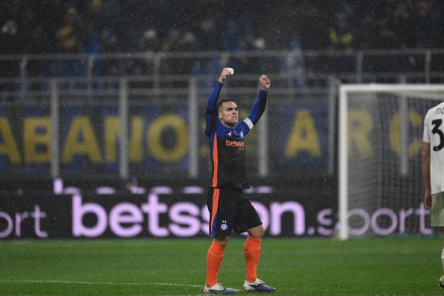 FC Internazionale v Pisa SC - Serie A Lautaro Martinez of Inter FC celebrates after a goal during the Italian Serie A football match between Inter FC and Pisa Sporting Club at Giuseppe Meazza San Siro Stadium in Milan, Italy, on January 23, 2026. Milano Italy  Copyright: xTizianoxBallabiox originalFilename:ballabio-interfci260123_npmrI.jpg