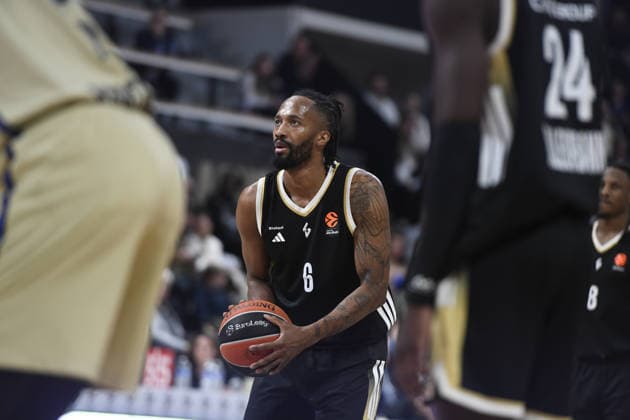 Basketball : ASVEL Villeurbanne vs FC Barcelone - Euroleague - 23 01 2026 Braian ANGOLA of ASVEL during the Turkish Airlines EuroLeague basketball match between LDLC ASVEL Villeurbanne and FC Barcelone at Astroballe in Villeurbanne, France on 23 January 2026 VILLEURBANNE LyonFrance  Copyright: xMouradxALLILIx
