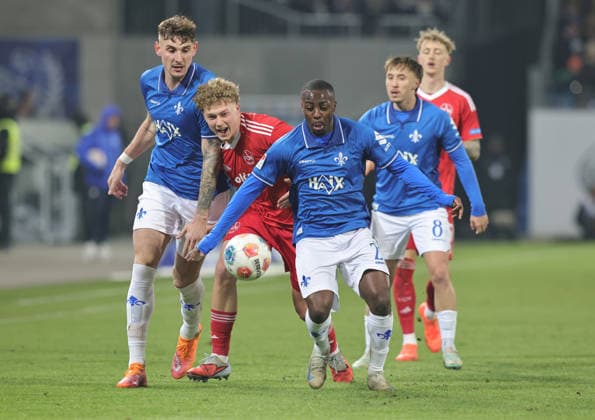 23 01 2026 Soccer Season 2025 2026 2 Soccer Bundesliga 19 Matchday SV Darmstadt 98 SVD D98 Lilien 1 FC Nürnberg FCN Club Sportfoto Zink DaMa xdaxmax DFL regulations prohibit any use of photographs as image sequences and or quasi video only for editorial use Matej Maglica 5, SV Darmstadt 98 D98 SV98 Piet Scobel 39, 1 FC Nürnberg FCN Matondo Merveille Papela 21, SV Darmstadt 98 D98 SV98