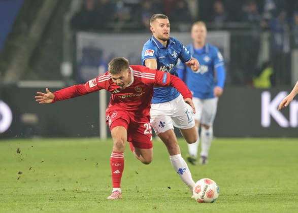 23 01 2026 Soccer Season 2025 2026 2 Soccer Bundesliga 19 Matchday SV Darmstadt 98 SVD D98 Lilien 1 FC Nürnberg FCN Club Sportfoto Zink DaMa xdaxmax DFL regulations prohibit any use of photographs as image sequences and or quasi video only for editorial use Finn Ole Becker 25, 1 FC Nürnberg FCN Fabian Nürnberger Nuernberger 15, SV Darmstadt 98 D98 SV98