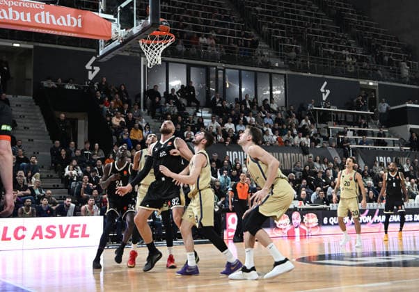 Basketball : ASVEL Villeurbanne vs FC Barcelone - Euroleague - 23 01 2026 Bastien VAUTIER of ASVEL during the Turkish Airlines EuroLeague basketball match between LDLC ASVEL Villeurbanne and FC Barcelone at Astroballe in Villeurbanne, France on 23 January 2026 VILLEURBANNE LyonFrance  Copyright: xMouradxAllilix