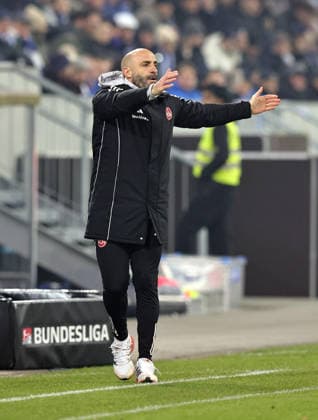 23 01 2026 Soccer Season 2025 2026 2 Soccer Bundesliga 19 Matchday SV Darmstadt 98 SVD D98 Lilien 1 FC Nürnberg FCN Club Sportfoto Zink DaMa xdaxmax DFL regulations prohibit any use of photographs as image sequences and or quasi video only for editorial use Javier Pinola Co Trainer 1 FC Nürnberg FCN indicates gestures directs gives instructions