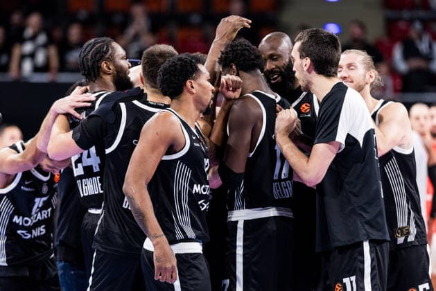 MUNICH, GERMANY - JANUARY 23: Partizan Mozzart Bet Belgrade players celebrate the overtime win of the Turkish Airlines EuroLeague match between Partizan Mozzart Bet Belgrade vs. Hapoel IBI Tel Aviv at BMW Park on round 24 of Turkish Airlines EuroLeague on January 23, 2026 in Munich, Germany. Bavaria Germany Copyright: xSteffiexWunderlx