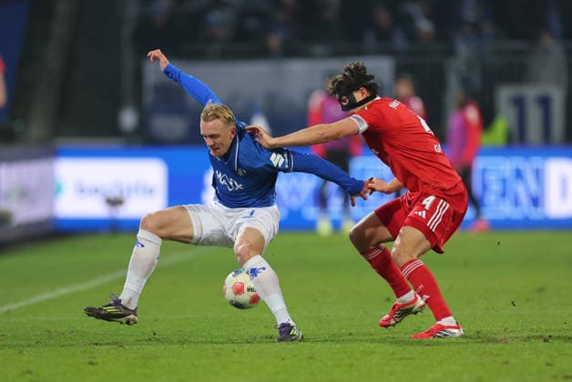 23 01 2026, Soccer 2 Bundesliga, SV Darmstadt 98 1 FC Nürnberg, emonline, emspor, despor, v l , Isac Lidberg SV Darmstadt 98 , Fabio Gruber 1 FC Nürnberg DFL DFB REGULATIONS PROHIBIT ANY USE OF PHOTOGRAPHS AS IMAGE SEQUENCES AND OR QUASI VIDEO xdcx Copyright: HMBxMedia Claus