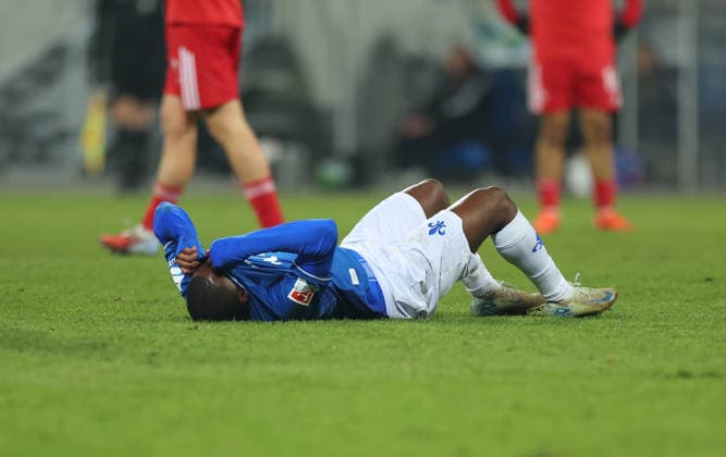23 01 2026, Soccer 2 Bundesliga, SV Darmstadt 98 1 FC Nürnberg, emonline, emspor, despor, v l , Merveille Papela SV Darmstadt 98 enttaeuscht, enttaeuscht Blickend, dissapointed, traurig, frustiert, frust, gefrustet, frustrated DFL DFB REGULATIONS PROHIBIT ANY USE OF PHOTOGRAPHS AS IMAGE SEQUENCES AND OR QUASI VIDEO xdcx Copyright: HMBxMedia Claus