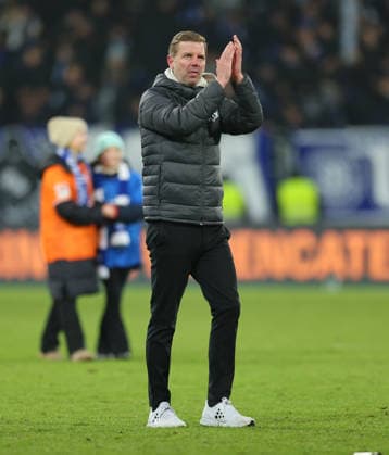 23 01 2026, Soccer 2 Bundesliga, SV Darmstadt 98 1 FC Nürnberg, emonline, emspor, despor, v l , coach Florian Kohfeldt SV Darmstadt 98 thanks the fans, thanks, thanks, team after the match, after the match, thanks the fans, applauds the fans DFL DFB REGULATIONS PROHIBIT ANY USE OF PHOTOGRAPHS AS IMAGE SEQUENCES AND OR QUASI VIDEO xdcx Copyright: HMBxMedia Claus