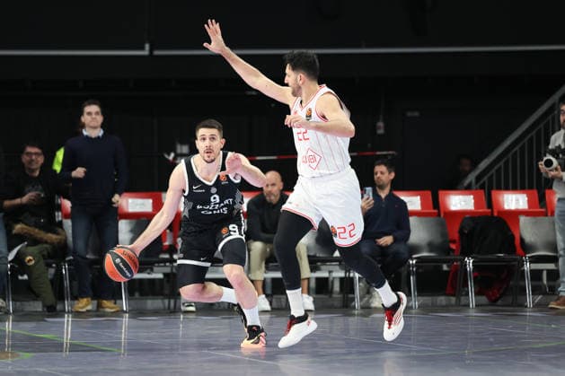 Vanja Marinkovic Partizan Mozzart Bet Belgrade, 09 with Vasilije Micic Hapoel IBI Tel Aviv, 22 , GER, Partizan Mozzart Bet Belgrade vs Hapoel IBI Tel Aviv, Basketball, Euroleague, Matchday 24, Season 2025 2026, 23 01 2026, 13 11 2025, GER, Partizan Mozzart Bet Belgrade vs Hapoel IBI Tel Aviv, Basketball, Euroleague, Matchday 24, Season 2025 2026, 23 01 2026 Muenchen Copyright: xEibner-Pressefoto JennixMaulx EP_JML
