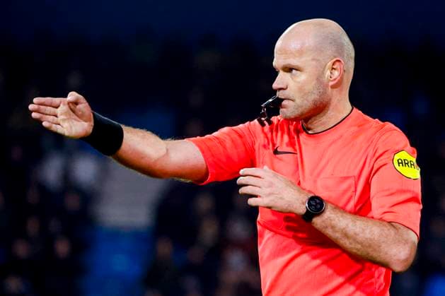referee Rob Dieperink gestures De Graafschap v RKC Waalwijk, Keuken Kampioen Divisie, De Graafschap v RKC Waalwijk, Stadion De Vijverberg, January 23, 2026, Doetinchem, Netherlands.
