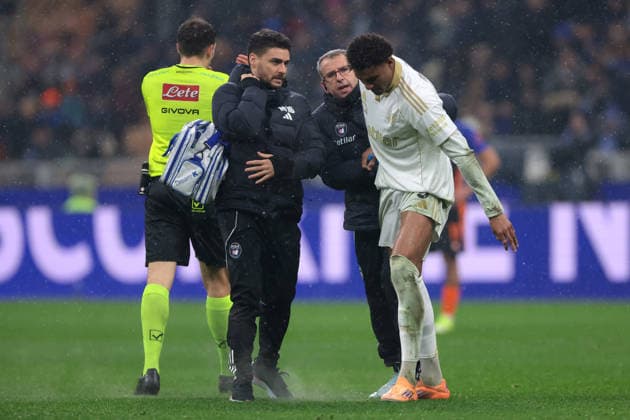 Milan, Italy, 23rd January 2026. Henrik Meister of Pisa SC limps away from the field of play after receiving treatment from medical staff during the Internazionale vs Pisa SC Serie A match at Giuseppe Meazza, Milan. Picture credit should read: Jonathan Moscrop Sportimage EDITORIAL USE ONLY. No use with unauthorised audio, video, data, fixture lists, club league logos or live services. Online in-match use limited to 120 images, no video emulation. No use in betting, games or single club league player publications. SPI_114_JM_INTER_PISA_ SPI-4419-0114