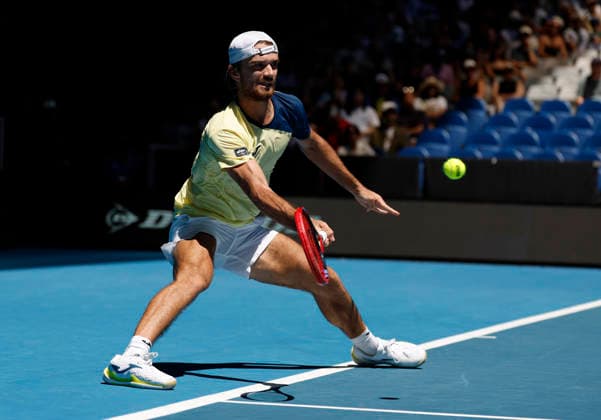 TENNIS AUSTRALIAN OPEN, Tomas Machac of the Czech Republic in action during the Men™s 3rd round match against Lorenzo Musetti of Italy on day 7 of the 2026 Australian Open tennis tournament at Melbourne Park in Melbourne, Saturday, January 24, 2026. ( NO ARCHIVING MELBOURNE VICTORIA AUSTRALIA  Copyright: xROBxPREZIOSOx 20260124125371622531