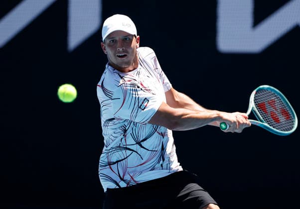 TENNIS AUSTRALIAN OPEN, Luciano Darderi of Italy in action during the Men™s 3rd round match against Karen Khachanov of Russia on day 7 of the 2026 Australian Open tennis tournament at Melbourne Park in Melbourne, Saturday, January 24, 2026. ( NO ARCHIVING MELBOURNE VICTORIA AUSTRALIA  Copyright: xROBxPREZIOSOx 20260124135100752266