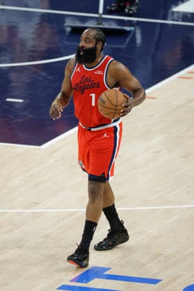 LOS ANGELES, CA - JANUARY 22: LA Clippers guard James Harden (1) dribbles the ball during the Los Angeles Lakers vs LA Clippers NBA, Basketball Herren, USA game on January 22, 2026, at Intuit Dome in Inglewood, CA. (Photo by Jevone Moore Icon Sportswire) NBA: JAN 22 Los Angeles Lakers at LA Clippers EDITORIAL USE ONLY Icon20260122072
